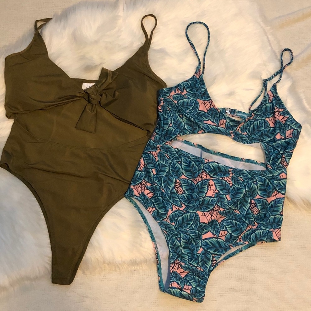 SOLD 🚫2 bikini one piece